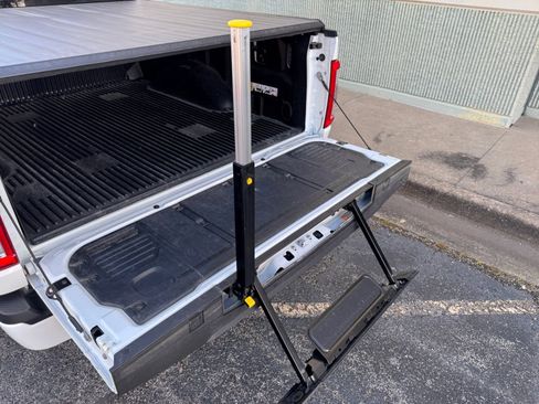 Certified 2022 Ford F150 Lariat w/ Equipment Group 502A High image 17