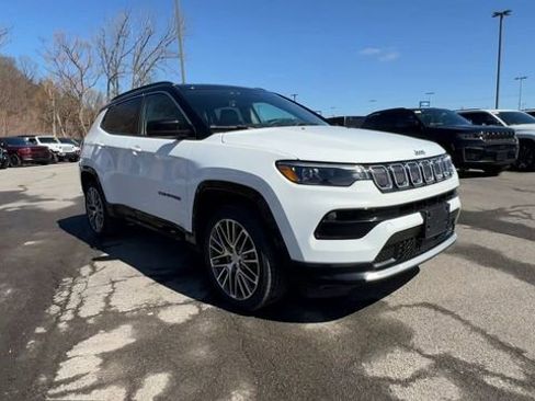 Used 2022 Jeep Compass Limited w/ Elite Group image 2