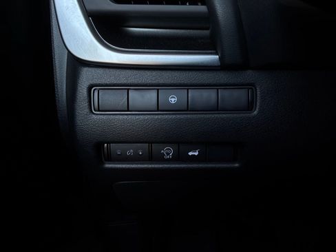 Used 2026 Nissan Rogue SV FWD image 24