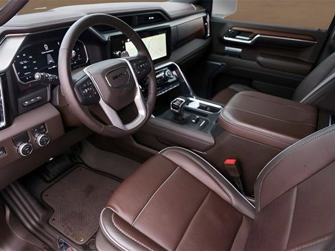 Used 2023 GMC Sierra 1500 Denali w/ Denali Reserve Package image 9