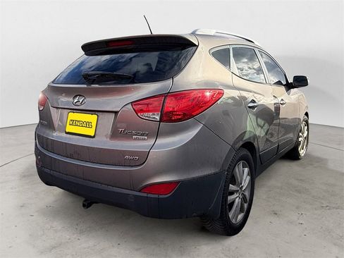 Used 2011 Hyundai Tucson Limited image 4