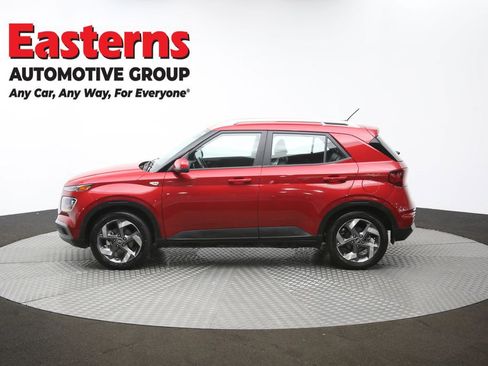 Used 2023 Hyundai Venue Limited image 61