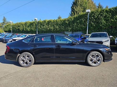 New 2025 Honda Accord EX-L image 9