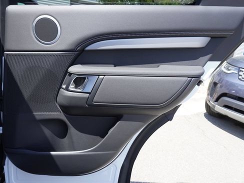 New 2026 Land Rover Discovery Dynamic SE AWD/4WD image 25