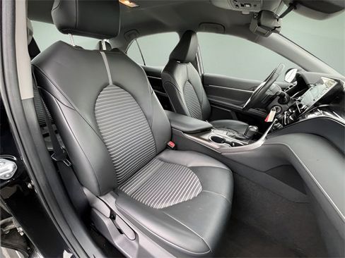 Used 2023 Toyota Camry SE image 33