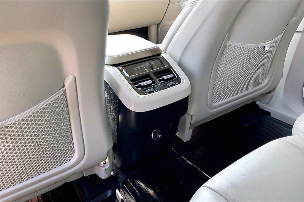 Used 2018 Volvo XC90 T6 Inscription w/ Convenience Package AWD/4WD image 31