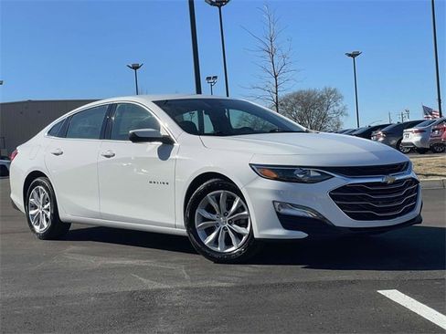 Used 2024 Chevrolet Malibu LT image 1