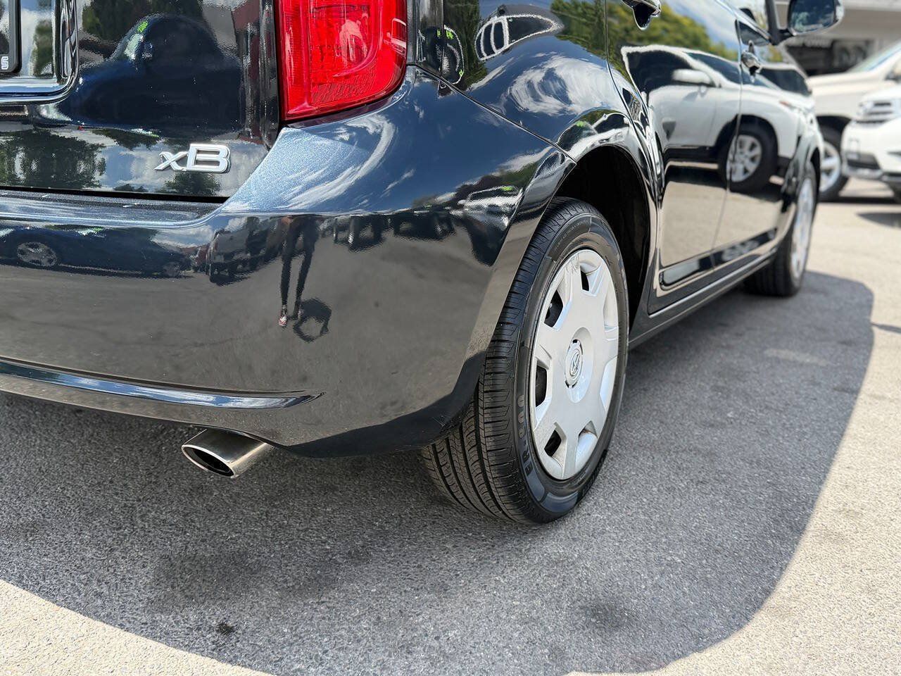 Used 2009 Scion xB FWD image 22