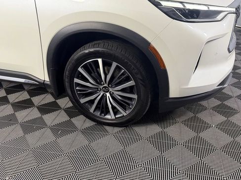 Used 2023 INFINITI QX60 Sensory w/ Cargo Package FWD image 10