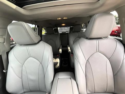 Used 2026 Toyota Highlander Limited AWD/4WD image 39
