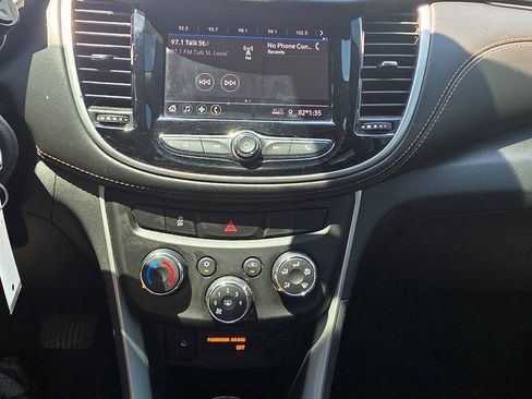 Used 2020 Chevrolet Trax LS w/ Tint and Cruise Package AWD/4WD image 16