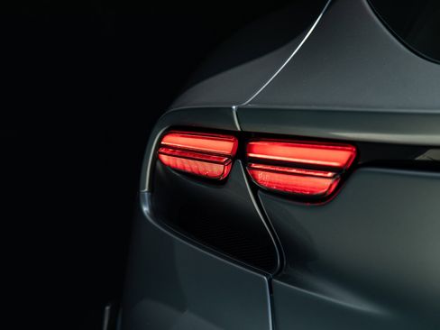 Certified 2024 Ferrari Purosangue AWD/4WD image 23