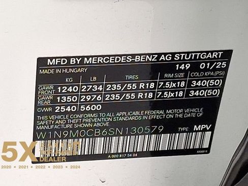 Used 2025 Mercedes-Benz EQB 250+ image 31