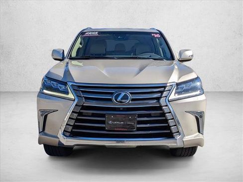 Used 2016 Lexus LX 570 4WD image 2