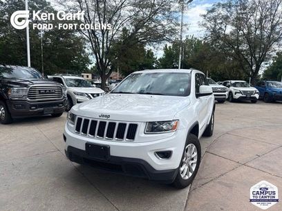Used 2014 Jeep Grand Cherokee Laredo w/ 18" Wheel & 8.4" Radio Group