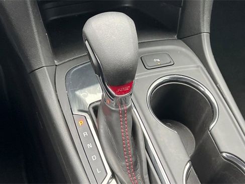 Used 2024 Chevrolet Equinox RS image 28