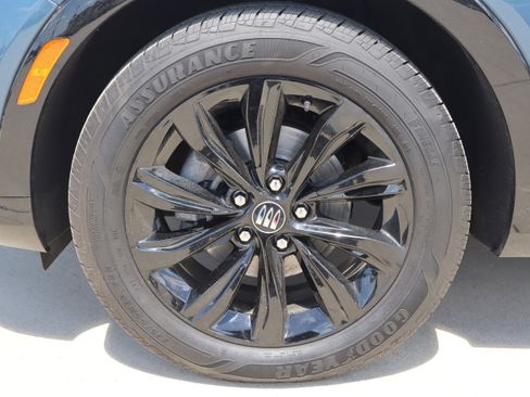 Used 2024 Buick Envista Sport Touring w/ Convenience I Package FWD image 27