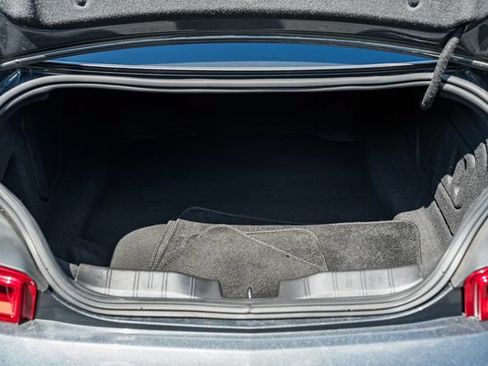 Used 2018 Chevrolet Camaro SS RWD image 10