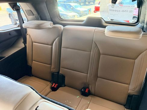 Used 2021 Chevrolet Tahoe Premier AWD/4WD image 21