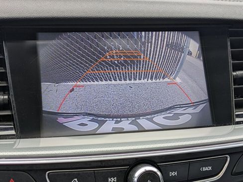 Used 2018 Buick Regal Preferred w/ Sights and Sounds Package FWD image 12