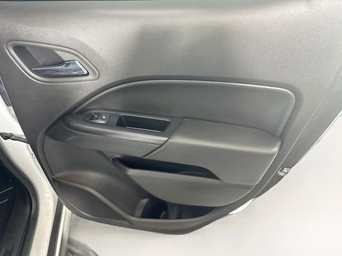 Used 2018 Chevrolet Colorado LT w/ LT Convenience Package RWD image 28