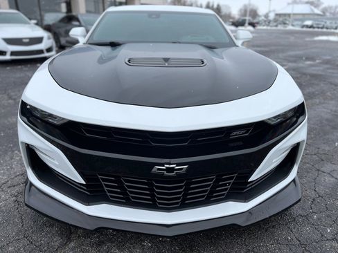 Used 2019 Chevrolet Camaro SS image 9