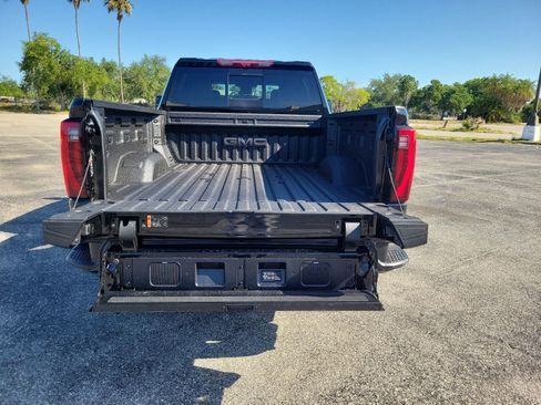 New 2026 GMC Sierra 2500 Denali Ultimate AWD/4WD image 7