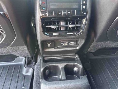 Used 2021 Jeep Grand Cherokee L Limited AWD/4WD image 23