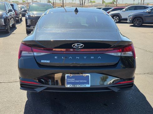 Certified 2023 Hyundai Elantra SE image 5