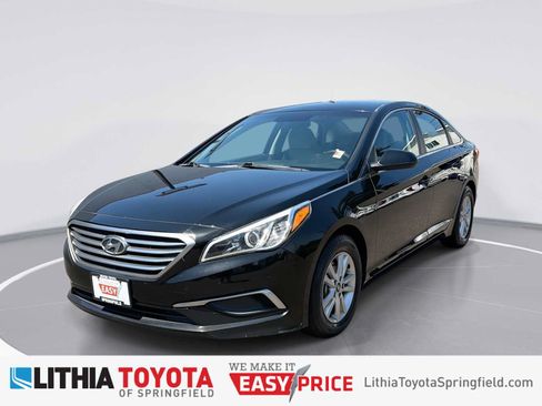 Used 2017 Hyundai Sonata SE FWD image 1