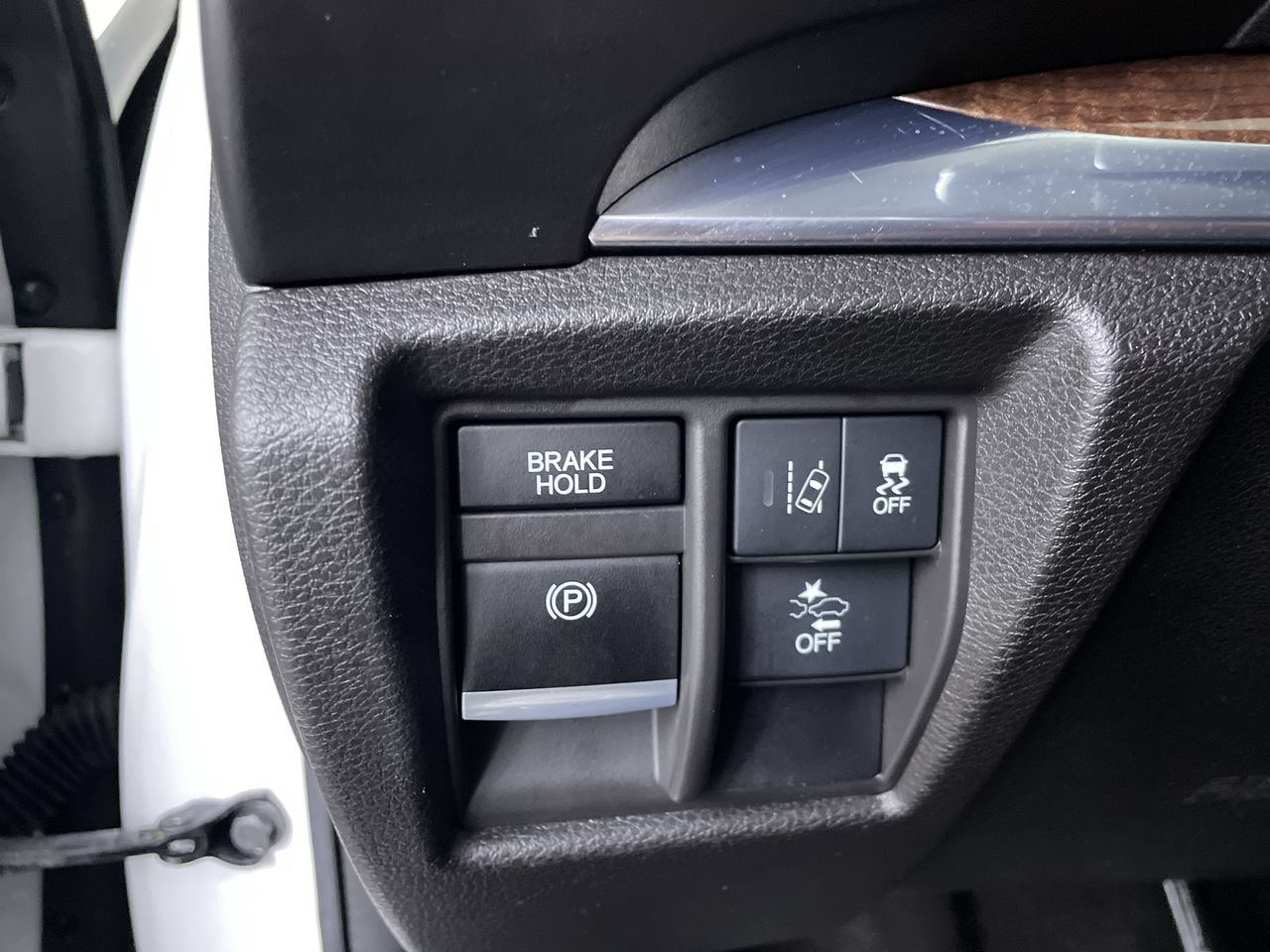 Used 2020 Acura MDX SH-AWD image 29