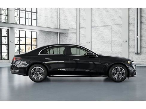 New 2026 Mercedes-Benz E 350 4MATIC Sedan image 2