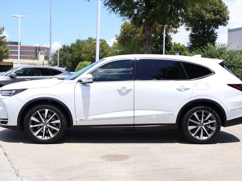 Certified 2025 Acura MDX FWD w/ Technology Package image 3