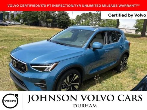 Used 2023 Volvo XC40 B5 Plus w/ Protection Package Premier AWD/4WD image 1