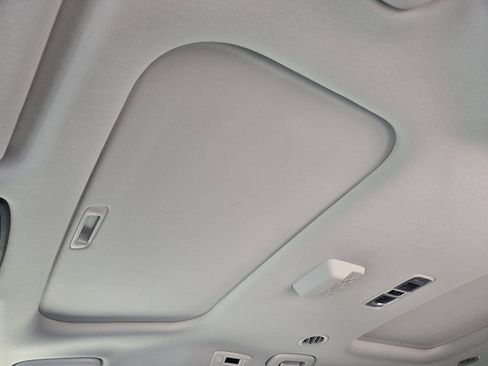 New 2026 Kia Carnival SX Prestige FWD image 17