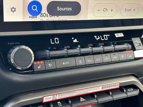 New 2026 Toyota Tundra Limited image 17