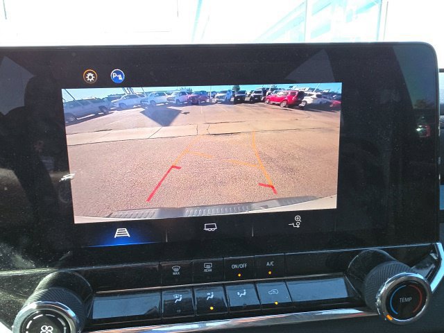 Used 2024 Chevrolet Colorado Z71 w/ Advanced Trailering Package AWD/4WD image 18