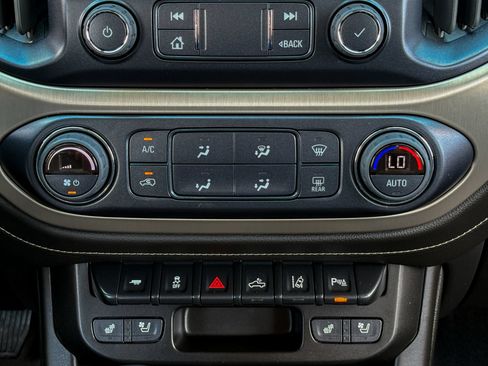 Used 2022 GMC Canyon Denali AWD/4WD image 26