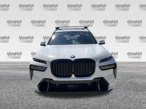 Used 2024 BMW X7 xDrive40i w/ Executive Package AWD/4WD image 3