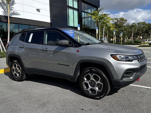 Used 2022 Jeep Compass Trailhawk w/ Trailhawk Convenience Group image 7