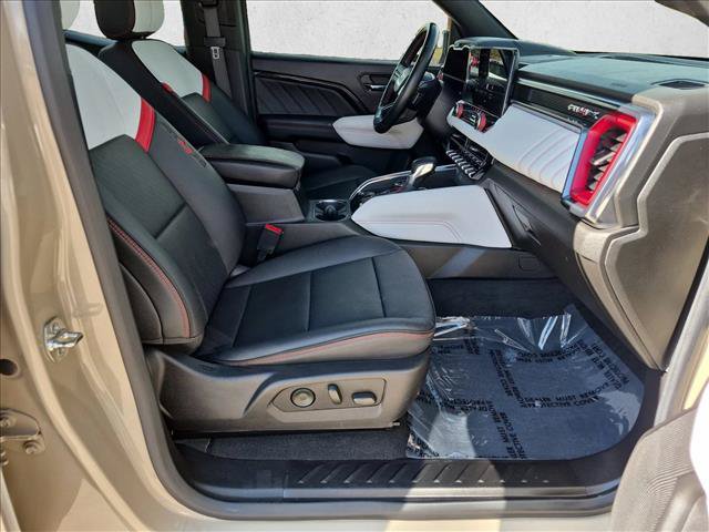 Used 2024 GMC Canyon AT4X AWD/4WD image 21