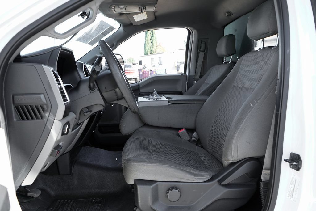 Used 2017 Ford F550 2WD Regular Cab Super Duty image 24