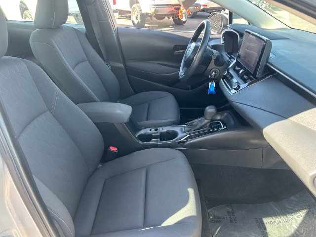 Used 2024 Toyota Corolla LE FWD image 31
