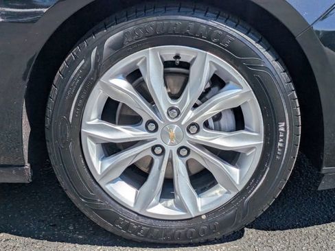 Used 2024 Chevrolet Malibu LT image 11