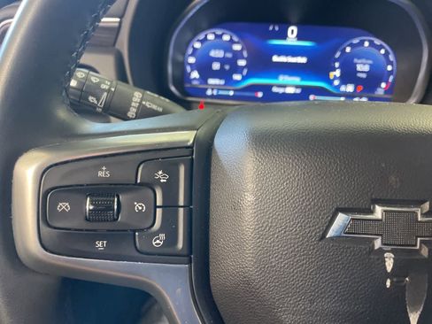 Used 2023 Chevrolet Suburban Z71 w/ Luxury Package AWD/4WD image 27
