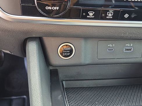 Certified 2023 Nissan Rogue SV image 26