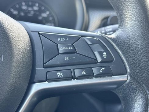 Used 2023 Nissan Kicks SV image 16