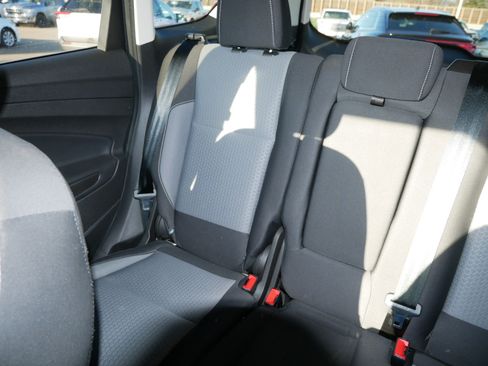 Used 2017 Ford Escape SE w/ Equipment Group 201A AWD/4WD image 12