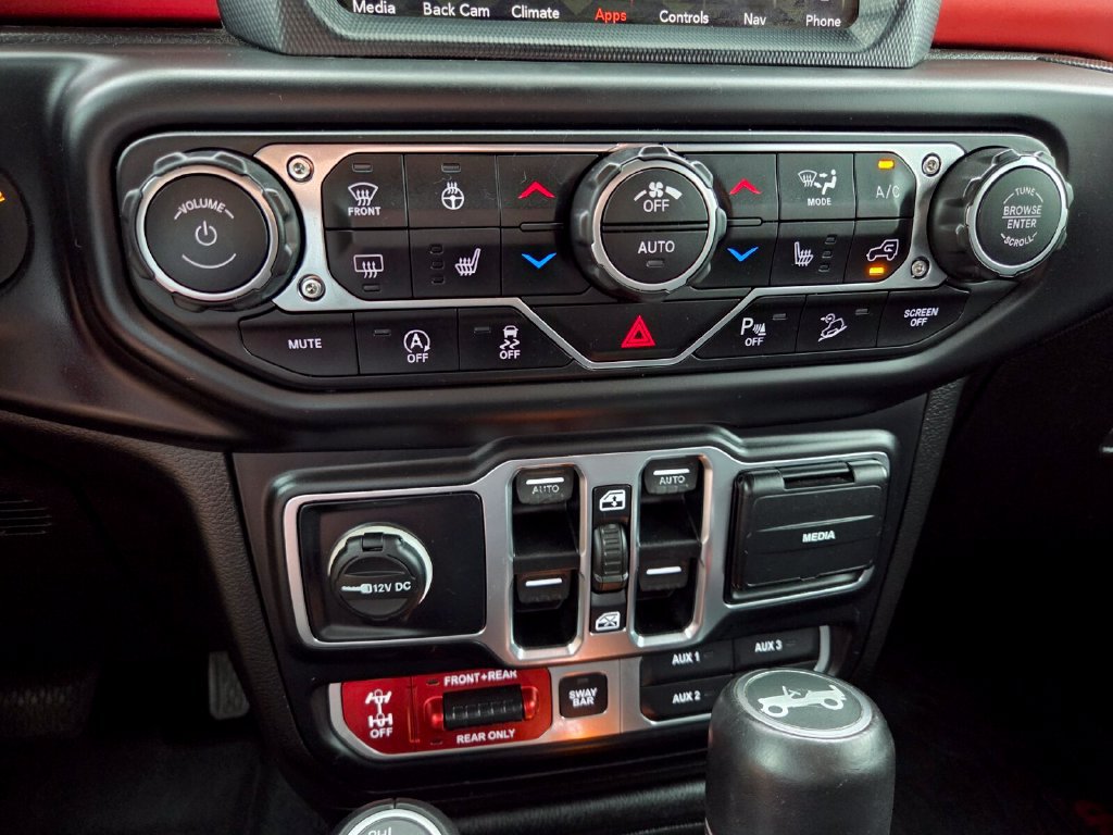 Used 2018 Jeep Wrangler Unlimited Rubicon AWD/4WD image 26