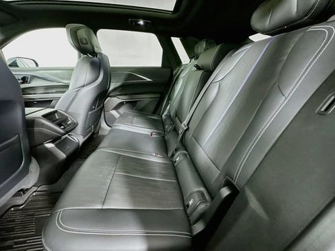 Used 2024 Cadillac Lyriq Sport AWD/4WD image 23